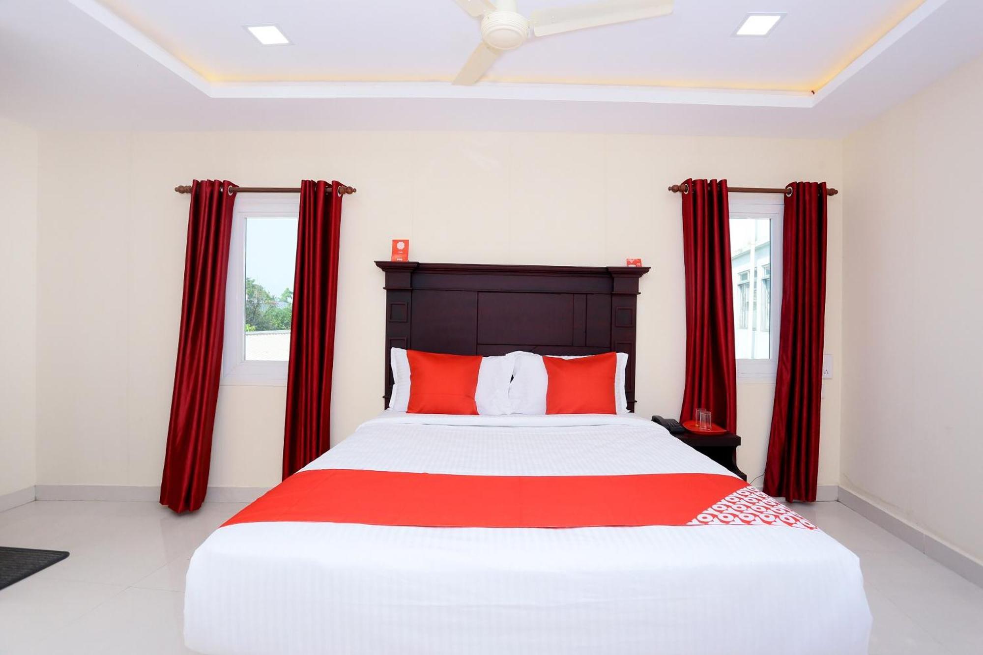 Hotel O Malabar Plaza Kochi Exterior photo